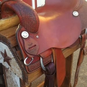 Meet your Posher, Lynn